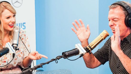 Taylor Visits the ‘Elvis Duran Show’