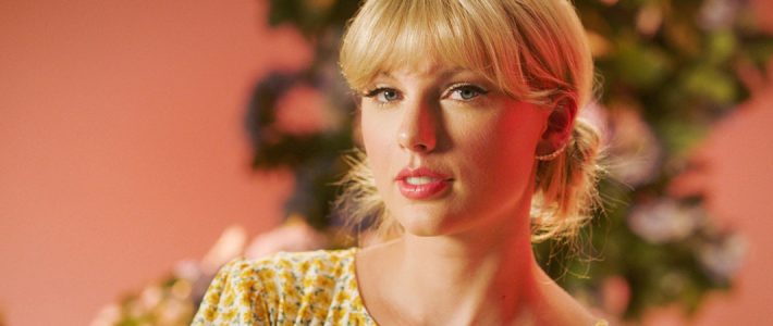 Taylor Swift: Lyrics That Hook You