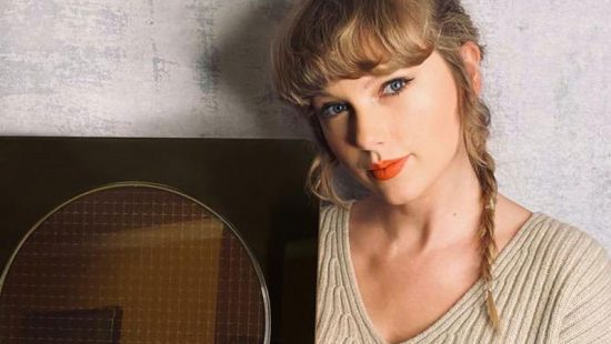 Taylor talks folklore, evermore and Songwriting at the Apple Music Awards 2020