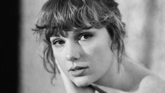 Evermore Debuts at Number 1 on Billboard 200 Albums Chart